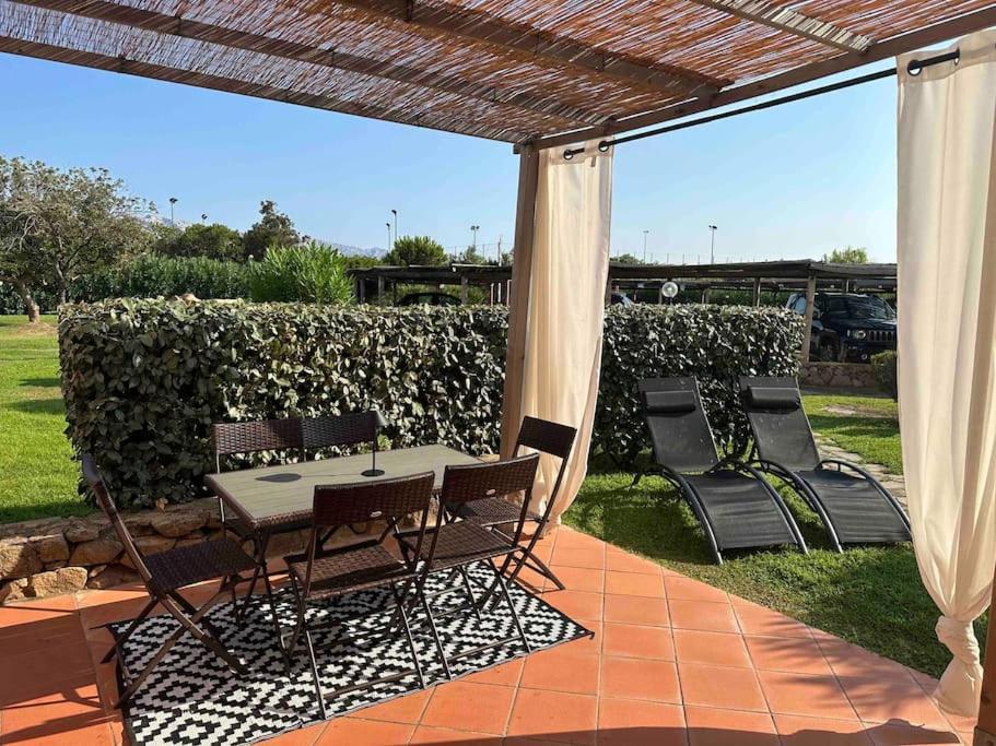 Casa Smeralda: Con Giardino E Vicino Al Mare Punta Molara Zewnętrze zdjęcie