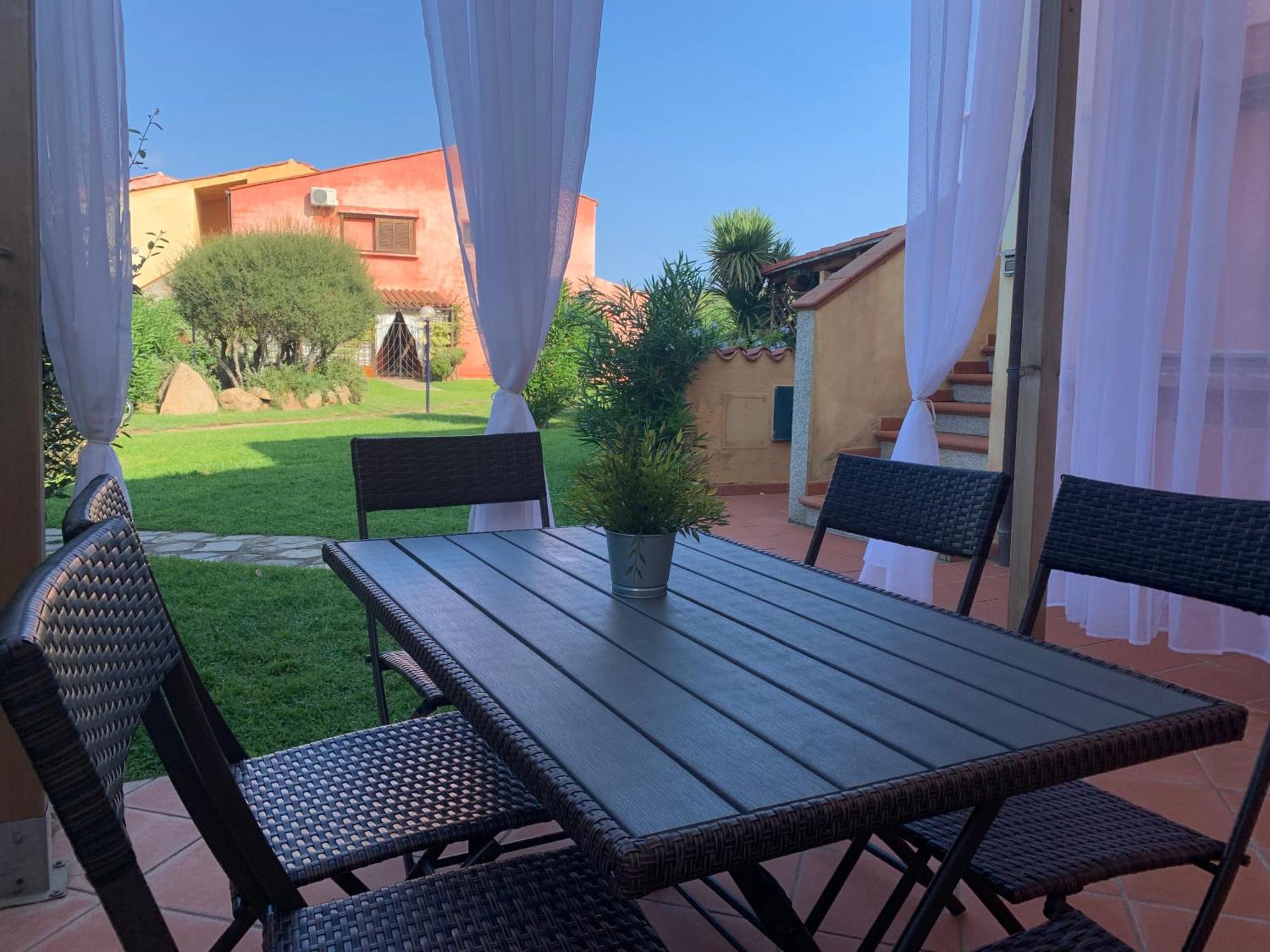 Casa Smeralda: Con Giardino E Vicino Al Mare Punta Molara Zewnętrze zdjęcie